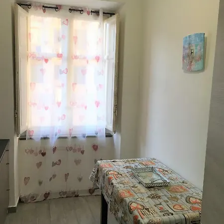 75 τ.μ. με 2 υπνοδωμάτιο και 1 ιδιωτικό μπάνιο σε προκυμαία Διαμέρισμα