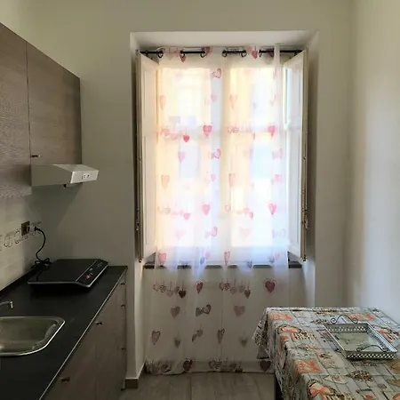 75 τ.μ. με 2 υπνοδωμάτιο και 1 ιδιωτικό μπάνιο σε προκυμαία Διαμέρισμα